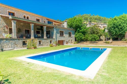 Mancor de la Vall Villa | Experience Turixant Dalt: Family-Friendly Oceanfront Haven