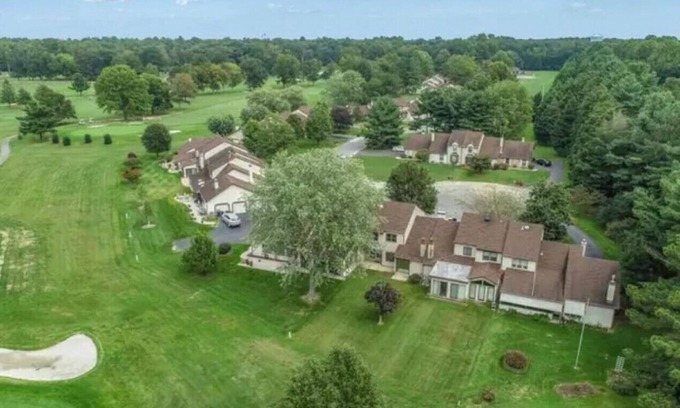 Dover House | Turnberry · Dover De | 5min from Casino | Colleges | Nascar