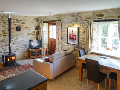 Bodmin House | Turneys Cottage - Pet & Child Friendly Retreat with 8.8 Rating
