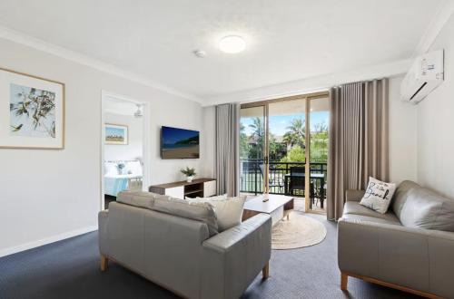 Mermaid Beach Apartment | Turtle Beach Resort Premium Family Apt 89