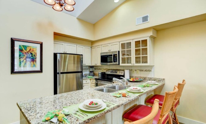 Dam Neck Resort | Relax at Turtle Cay Resort: Poolside Family Getaway