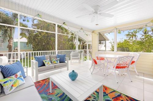 Captiva House | Family-Friendly Turtle Cottage: A Perfect Getaway