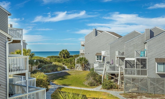 Port St. Joe Condo | Beachside Bliss: Turtle Crawl Gulf View with Pet-Friendly Perks
