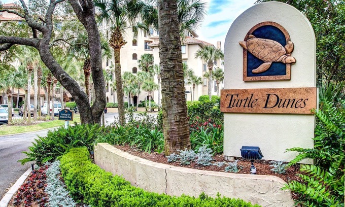 Fernandina Beach Condo | Tranquil Turtle Dunes Condo with Oceanfront Views!