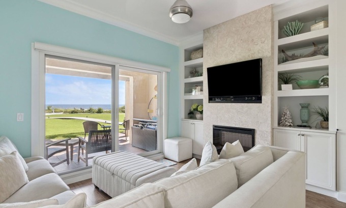Fernandina Beach Condo | Oceanfront Retreat with Pool and Spa - Rated 9.6/10