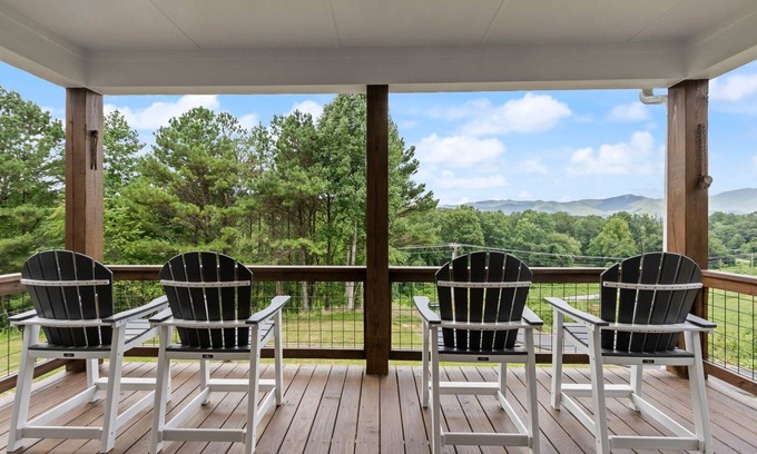 Hayesville House | TurtleKnob: Cozy 1-Bedroom Retreat in Hayesville with Mountain Views