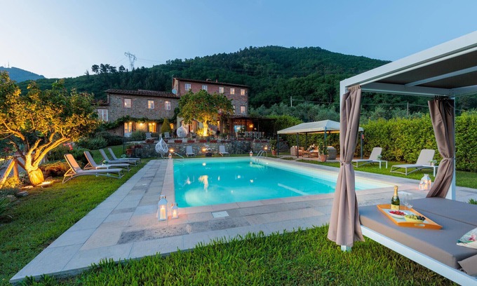San Pietro a Marcigliano Villa | Experience Tuscan Fizz Villa: A Vineyards Retreat with Spa