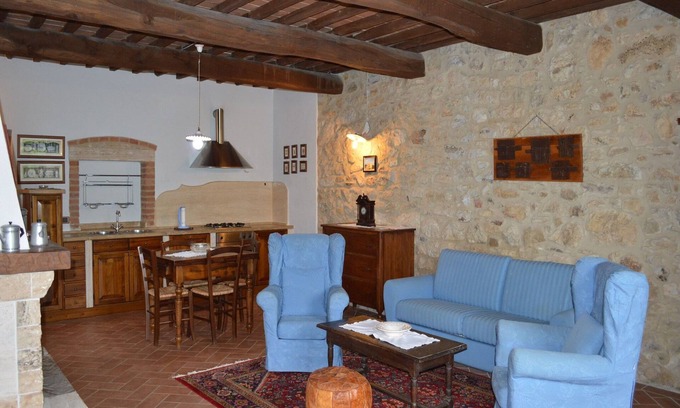 Asciano Apartment | Pet-Friendly Stay at Belvilla by OYO Appartamento Dante