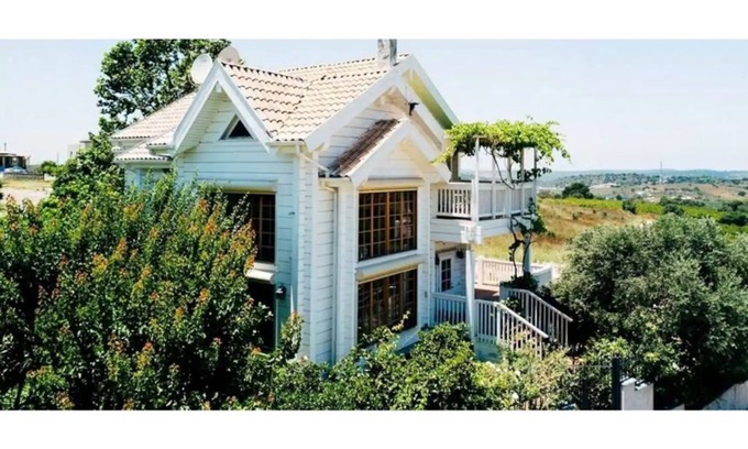 Givat Nili House | Elegant Tuscan-Style Villa with Pool and Kitchen Amenities