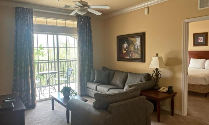 Four Corners Apartment | Discover Tuscan Sunset: A 4-Star Family-Friendly Resort