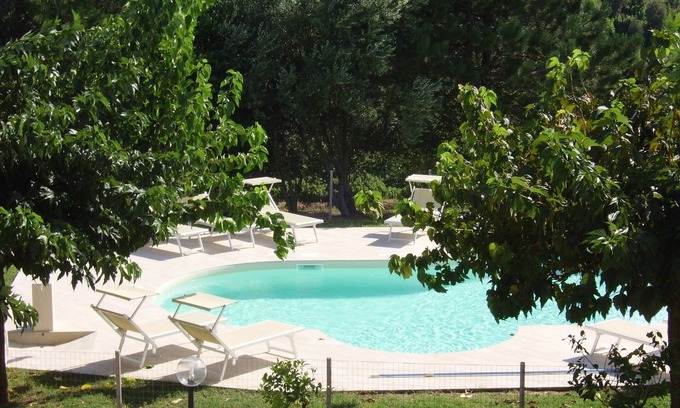 Chianni Villa | Elegant Tuscany Villa: Perfect for Groups with Ocean Views