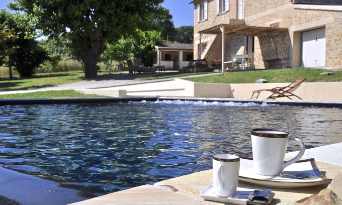 Serra San Quirico Bed & Breakfast | Experience Tuttaterra: Family-Friendly Stay with Pool Access