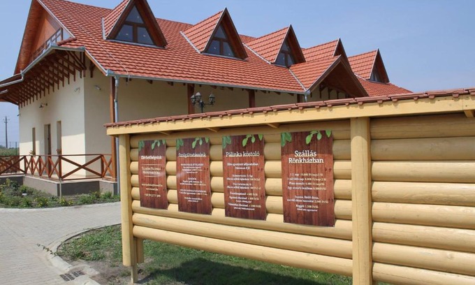 Tuzser House | Discover Tuzséri Pálinka Tanya: 9.3/10 Pet-Friendly Retreat