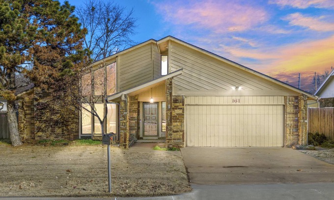 Jenks House | Pet-Friendly Hotel with Ocean View, 10/10 Guest Rated