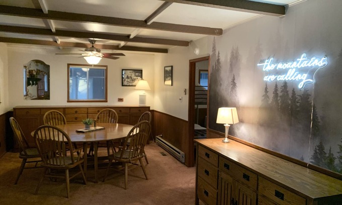 Twain Harte Cabin | Twain Harte Lake Retreat with Arcade Games & Central A/C