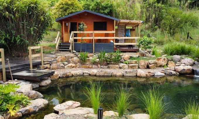 Byangum House | Eco-Friendly Tweed Hinterland Cabin with Pool & Hot Tub