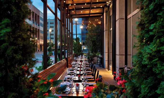 Atlantic Station Area Hotel | Experience Twelve Midtown: Eco-Friendly 4-Star Retreat