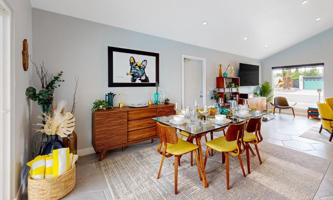 Vista Norte House | Relax at Twelve Palms - Family & Pet Friendly Retreat