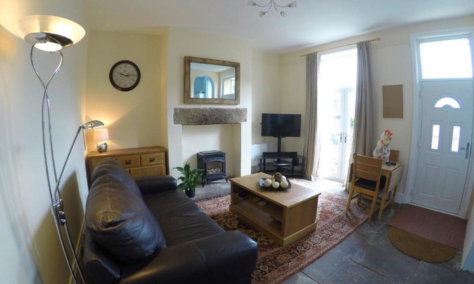 Wadsworth House | Experience Twenty Seven Steps: Pet and Child Friendly Escape