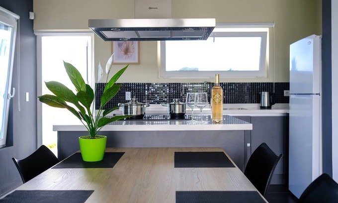Willemstad House | Cozy Twenty Two Apartments A: Family-Friendly Comfort Awaits