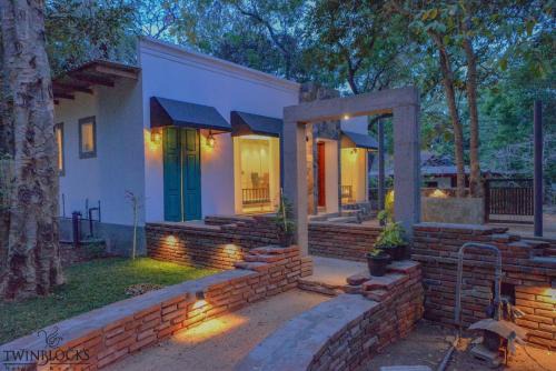 Anuradhapura Ski Chalet | Relaxing Stay at Twin Blocks Nature Resort with Breakfast