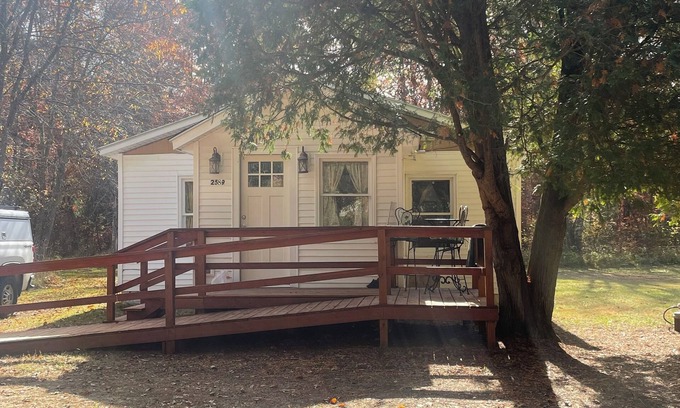 Baldwin House | Twin Cedar 2 bedroom house Just north of Baldwin near snowmobile and ATV trails