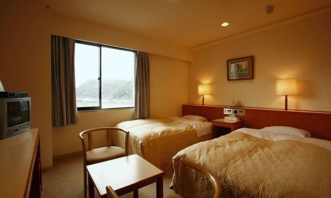 Matsuura Hotel | Convenient Non-Smoking Twin Rooms with Breakfast in Matsuura