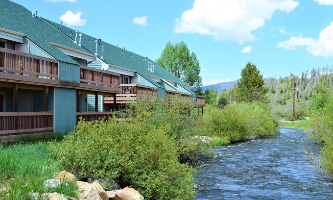 Fraser Condo | Explore Twin Rivers Condominiums with Spa and Hot Tub
