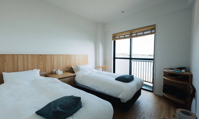 Goto Hotel | Comfortable Twin Room in Nagasaki with Kitchen Amenities