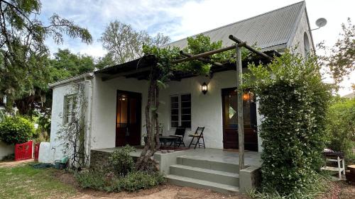 Riebeek Kasteel House | Relax at Twin Trees Cottage: Oceanfront Poolside Retreat