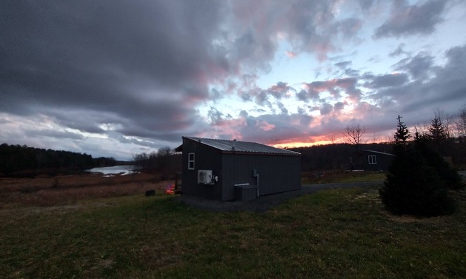Beaver Dams Cabin | Idyllic Twins East Waterfront Cabin Near Watkins Glen