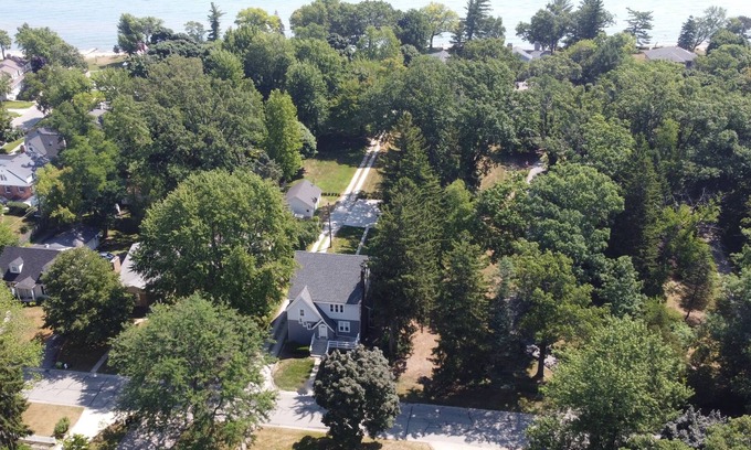 Port Huron House | Idyllic Lake View Apts. Steps from Beaches and Oceanfront