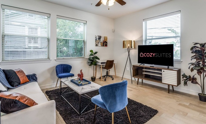 North University House | TWO 3BR CozySuites in Central Austin by UT