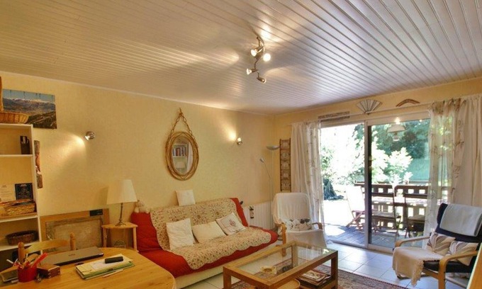 Barcelonnette Apartment | Cozy Apartment in Barcelonnette for 6 with Kitchen & Spa