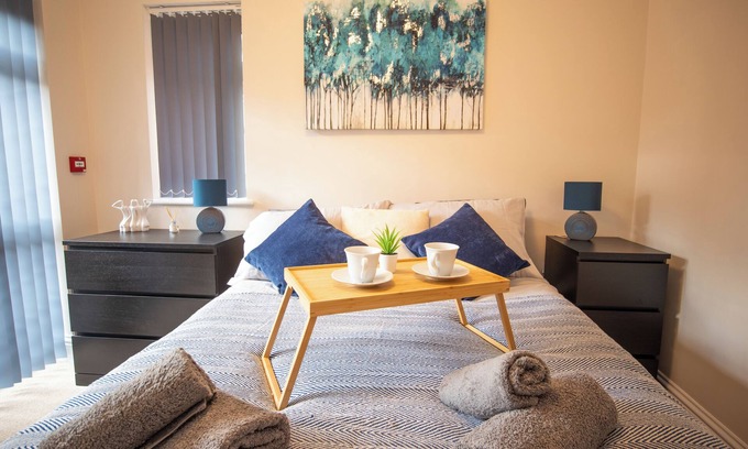Eastbourne Apartment | Comfortable Two-Bedroom Apartment in Central Eastbourne