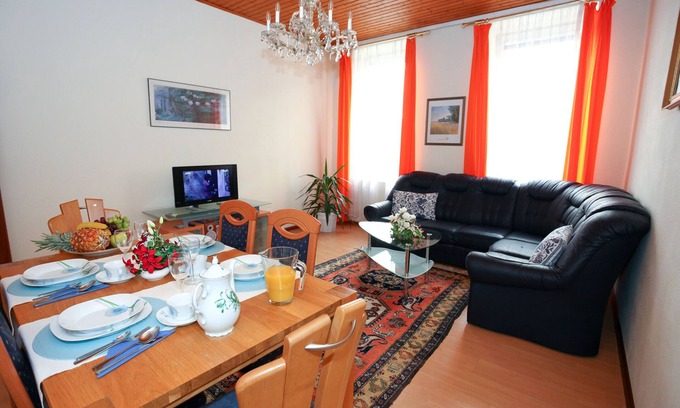 Matzleinsdorf House | Cozy Two Bedroom Apartment Near Vienna Center