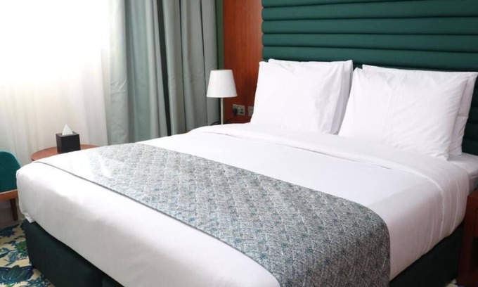Abu Dhabi Apartment | Comfortable Two Bedroom Apartment by the House of Golden Tea