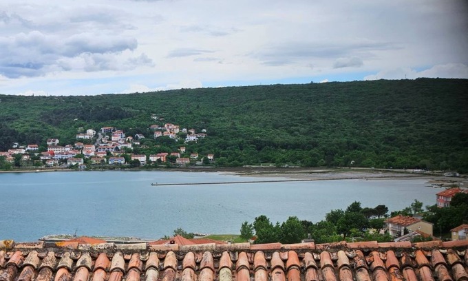 Cizici Apartment | Exceptional Two Bedroom Apartment with Terrace and Sea View