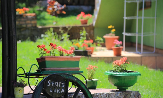 Perusic Apartment | Family-Friendly Two Bedroom Apartment in Pet-Friendly Perušić