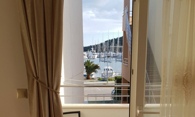 Rogoznica Apartment | Indulge in a Two-Bedroom Apartment with Sea View