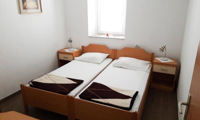 Koper Apartment | Family-Friendly Two Bedroom Apartment Igor III with Kitchen