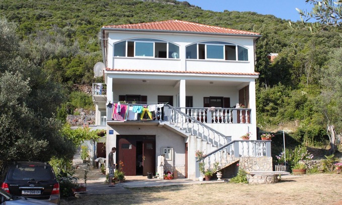 Luka Apartment | Beautiful Two-Bedroom Apartment Steps from Dugi Otok Beach