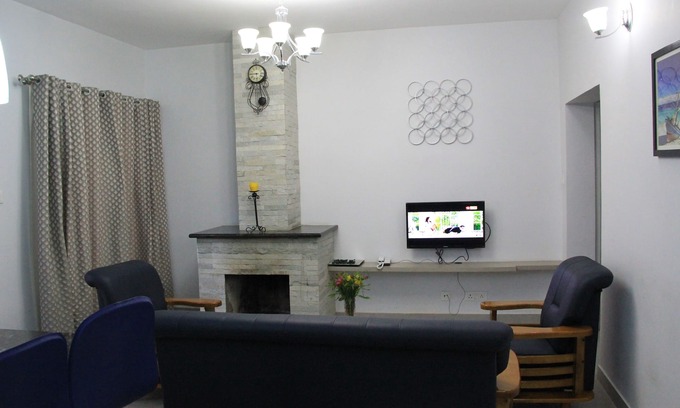 Stone House Area Apartment | Cozy Two Bedroom Apartment at Nilgiri - Perfect for Families
