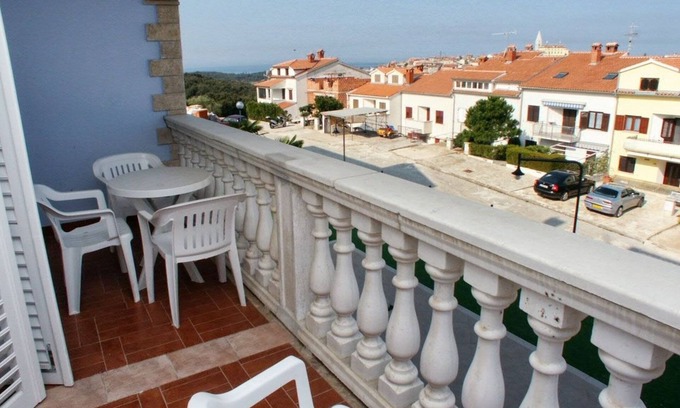 Vrsar Apartment | Two-Bedroom Apartment with Terrace & Sea View in Vrsar