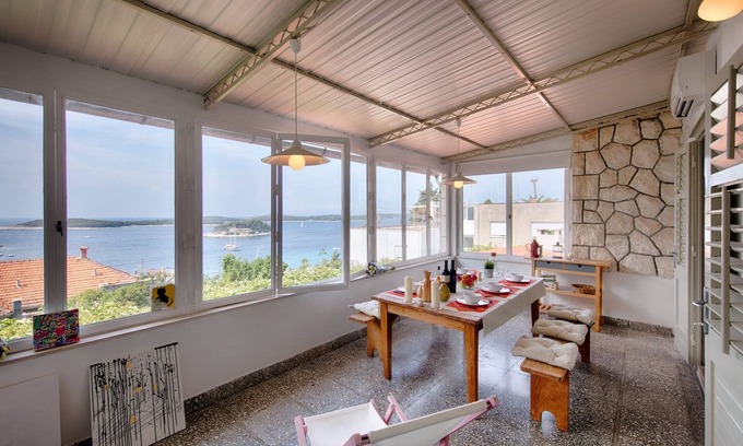 Hvar Old Town Apartment | Premier Two Bedroom Apartment with Ocean View in Hvar
