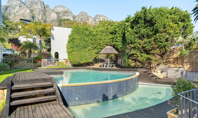 Camps Bay Apartment | Two Bedroom Apartment with Pool and Sea Views – Guest Rated 10/10