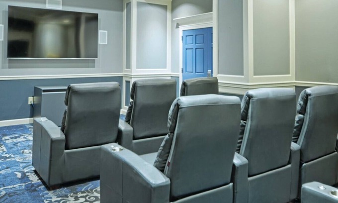 Old Town West Apartment | Two Bedroom Condo at Club Wyndham Old Town Alexandria