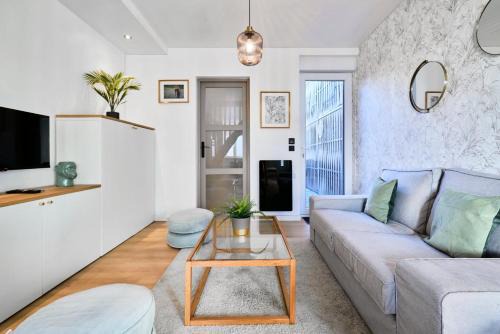 Saint-Andre-lez-Lille House | Cozy Two Bedroom House with Courtyard - Family Friendly