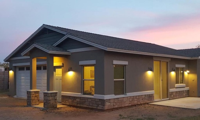 Gilbert House | Top-Rated Two Bedroom Guest House in Gilbert