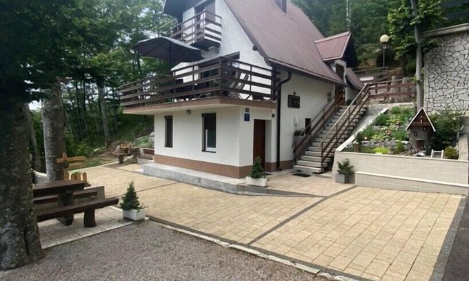 Zlobin House | Family-Friendly Two-Bedroom Cottage Vanda in Gorski Kotar